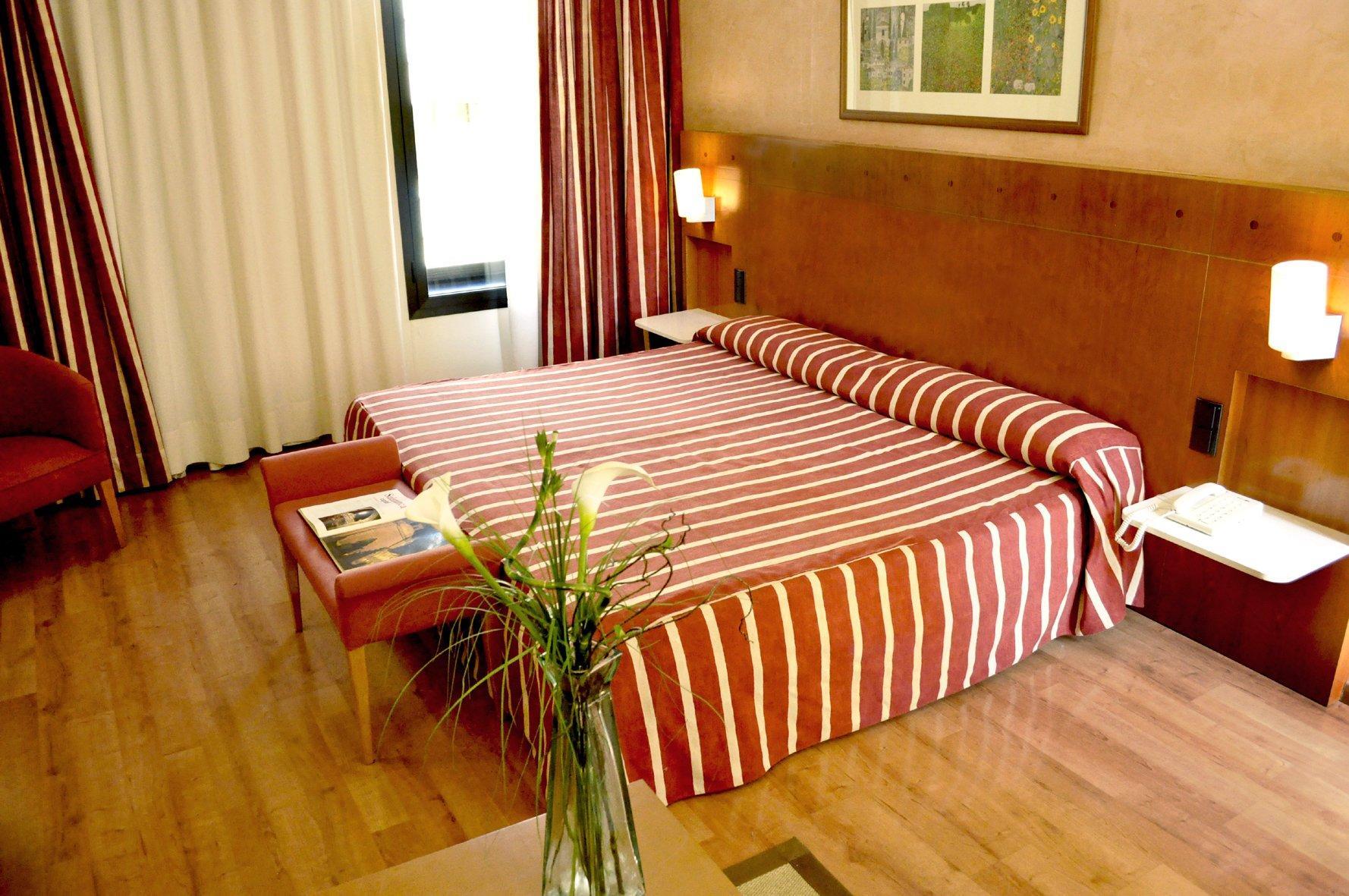 Catalonia Plaza Mayor Salamanca Room photo